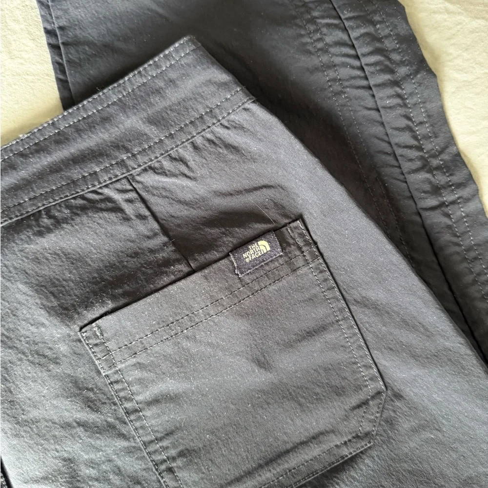 The North Face Cargo Pants Women’s Size 6 – Navy Blue Hiking Outdoor - Picture 7 of 7